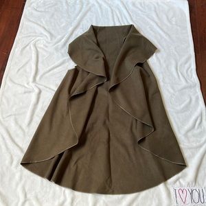 Green long Luigi vest size M